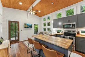 Hot Tub, Secluded Hickory Tiny Home in Menlo! - Image 5