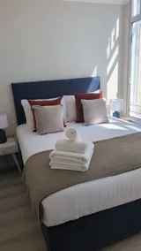 Two bedroom apartment in The City, Minories, EC3N - Image 2