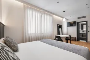 Pacifico Deluxe Double Suite near Retiro - Image 2