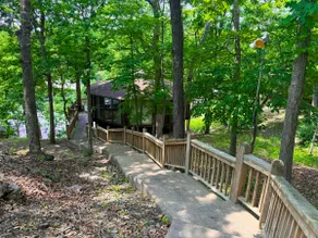Branch Bungalow #10-Lakefront/2BD/3BA/Pools-4PP - Image 2