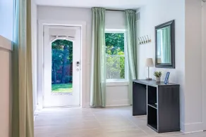 New Deals! Stylish & Modern 2BR Stay in Prime Spot - Image 5