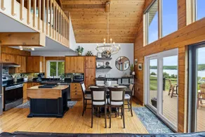 Keuka Vines: A frame home, overlooks Keuka - Image 3