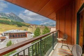 King Room with View, Balcony & Best Location - Image 3