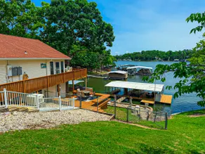 Lakefront-4BD/2BA/Private Dock/Decks/Firepit-10PP - Image 3