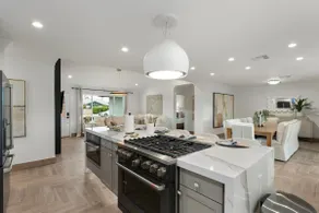 NEW The Hensley on Hubbell Designer Oasis w Pool - Image 3
