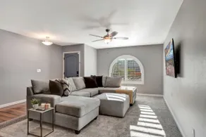 Vibrant Mesa Abode with Pool - Image 3