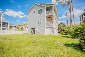 Southern Charm by Oak Island Accommodations - Image 3