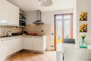 Lemon House - Image 5
