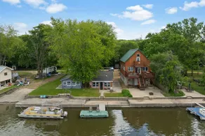 Rustic River Cottage - Image 5
