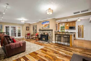 Magnificent West Linn Escape on Two Acres, Golf, - Image 2
