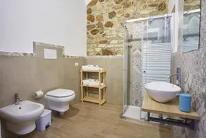 Casale Sammartano - Rosa and Jessica Apartments - Image 3