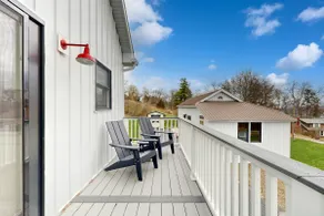 1BR + loft w/expansive lake views, deck & grill - Image 4