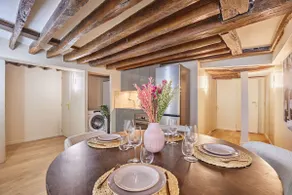 Charming renovated apartment in Center of Paris - Image 5