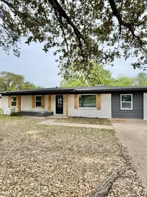 5BR/3.5BA Dunn Right - Pool, Game Room, Yard Games - Image 3