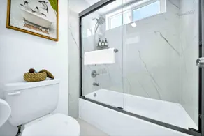 Charming 1BR Home + Parking + Near DTLA #TravelSGV - Image 5