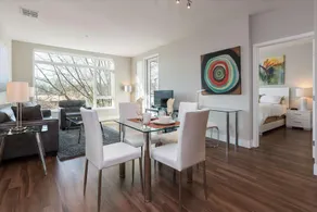 Private & Spacious 2BR | Free WiFi | Mountain View - Image 5