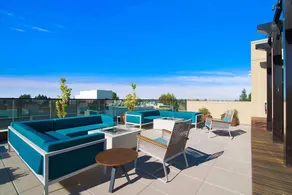 Private & Spacious 2BR | Free WiFi | Mountain View - Image 2