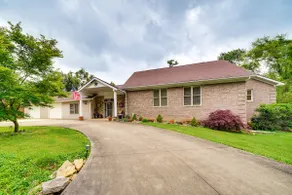 14 Mi to Dtwn Louisville: Holiday Vacation Home! - Image 3