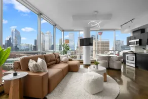 Sky High Style w Views, AC, Prkg - Image 4