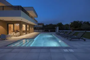 Vila Issa - Image 2