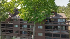 Lakeview Condo-Dock/Pool/Hottub/Sauna-8PP - Image 3