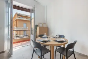 Queta - Modern Flat - Image 2