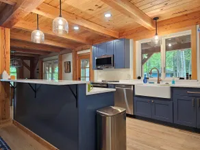 ​Peaceful Lakeside Retreat: Welcome to The Hermita - Image 3