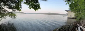 ​Peaceful Lakeside Retreat: Welcome to The Hermita - Image 2