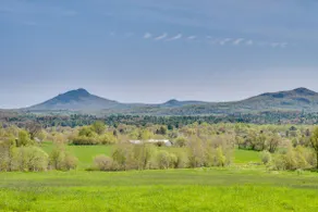 8 Mi to Jay Peak Resort: Scenic Retreat w/ Deck - Image 2