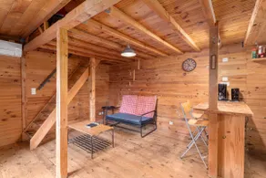 Small wooden house - Image 3