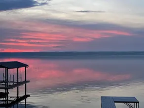 Year-round Cozy Cottage Charm on Cayuga Lake - Image 2