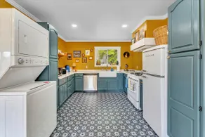 Artist Retreat-Eclectic Charm & Scenic Countryside - Image 2