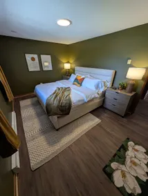 Shuswap Lake Retreat | Private Bunkhouse Suite - Image 4