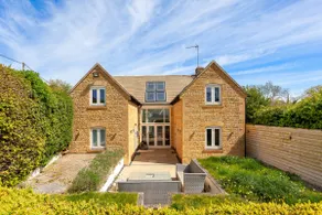 Field House - Stunning 3 Bedroom Home in Kingham! - Image 4