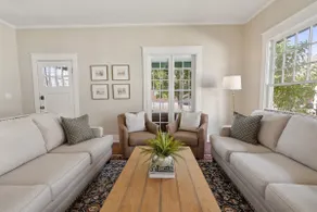 Kalmia Luxe —Stylish Stay Walkable to Downtown - Image 2