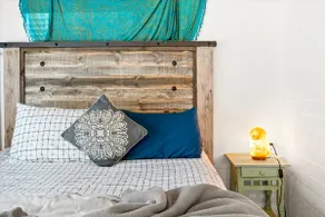Creekside Retreat | Oak Creek Hot Tub Escape - Image 5