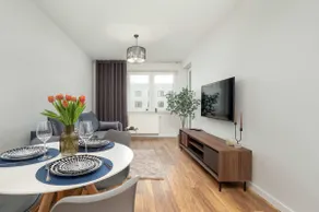 Velvet Apartment with Balcony in Rzeszów by Noclegi Renters - Image 4