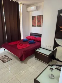 Central Penthouse Suite BBQ&Hot Tub 5Min Walk2Sea - Image 3