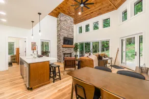 New Listing! The Porter Retreat - Hot Tub - Image 4
