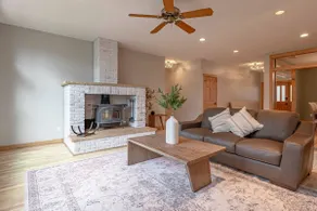 Exquisite 5 Bedroom Vacation Home - Image 5