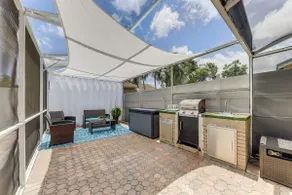 Screened Patio + Pool: Work Remote in Boca Raton! - Image 2