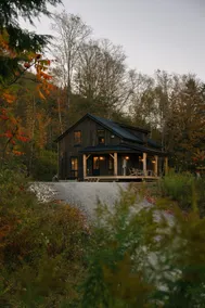 Killington Chalet: Hot Tub, Fireplace, spacious 4b - Image 4