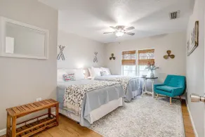 Spacious Lakeview Oasis with Pool + Hot Tub - Image 5
