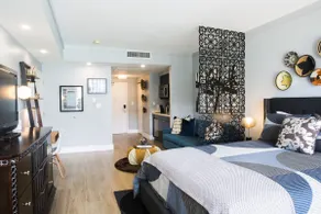 Deluxe Studio City & Bay views includes Parking - Image 3