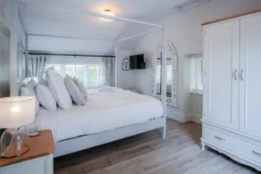 Wood Cottage - 3 Bedroom - Bishopston Swansea - Image 4