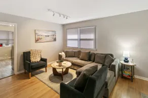 5BR Fully Fenced with 2 Living Rooms Family Ready Near Naval Base - Image 5