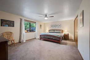 Camp Sherman Riverfront Getaway - sleeps 8! - Image 3