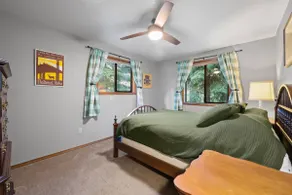 Camp Sherman Riverfront Getaway - sleeps 8! - Image 5