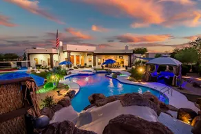 Private Oasis, Pickleball, Sand Volleyball, Sleeps - Image 2