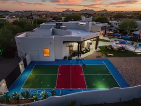 Private Oasis, Pickleball, Sand Volleyball, Sleeps - Image 5